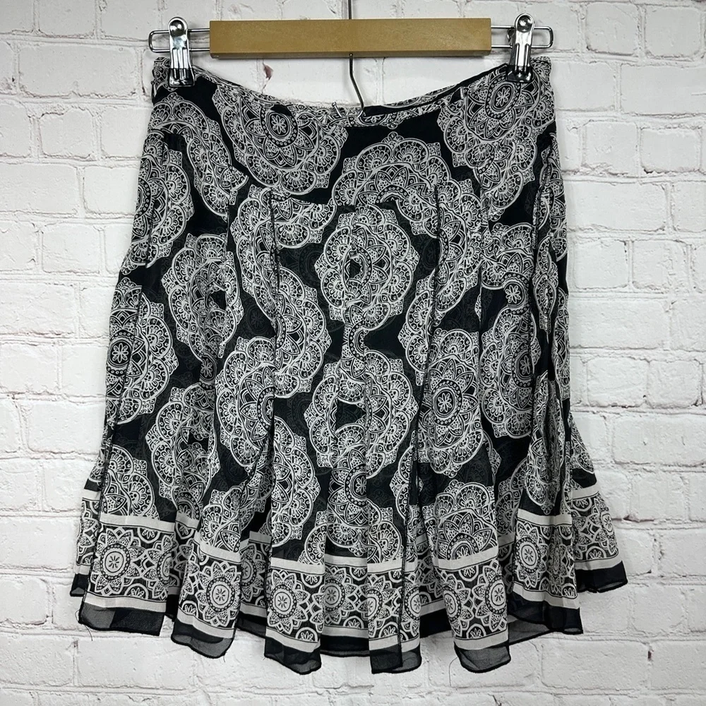 White House‎ Black Market 100% Silk boho flowy skirt, sz 2, GUC